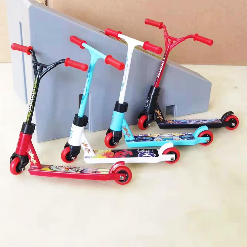Mini Finger Scooter with Tools and Skateboard Accessories