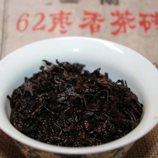 250 г китайского спелого кирпичного чая пуэр