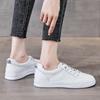 Первый слой дышащей кожи коровьей кожи маленькие белые туфли женские новые летние полые туфли на плоской подошве на одной педали повседневные кеды