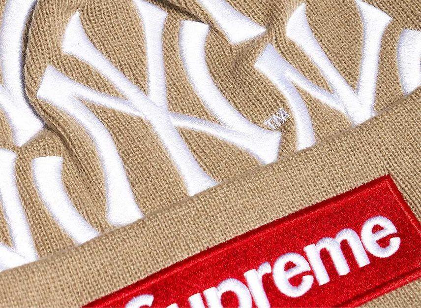 Supreme Шапка New York Yankees New Era с логотипом-коробкой, бежевая