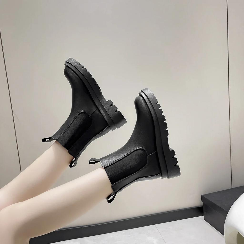 Fashion Women Boots Hot Luxury Thick Sole Chelsea Boots Women Flat Casual Boots High Quality Fashion Shoes for Women Zapatos De Mujer