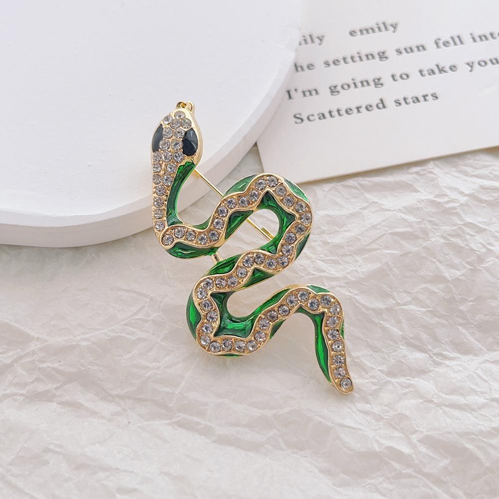 Unique Design Silver Color Snake Brooches for Women Men Unisex Full of Rhinestone Metal Snake Animal Luxury Pins Badge Jewelry