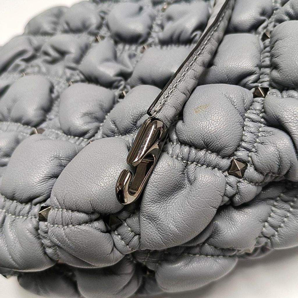 [Pre-Owned] Garavani  Leather Shoulder Bag - Very Good #176DS8P