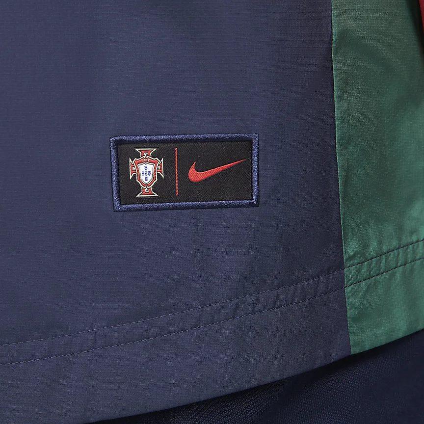 Nike Куртки Мужские Темно-синие С капюшоном Умеренные Другие DN1079-451