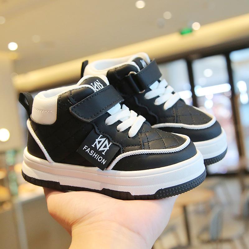 Children's Sports Shoes 2025 Spring and Autumn Boys Casual Board Shoes Girls Soft Soled Small White Shoes