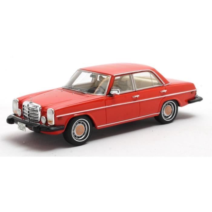Miniatures montées - Mercedes 300 D W115 USA rouge 1976 1/43 Matrix