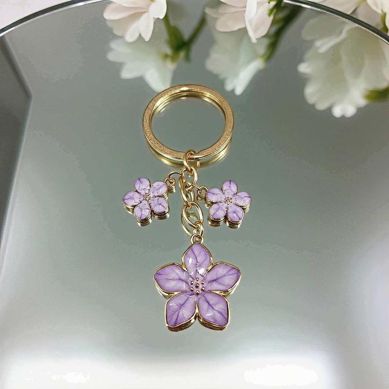 Lovely Cherry Blossom Keychain Three Flower Pendant Key Ring Fashion Bag Accessory for Girls Birthday Gift School Bag Decor