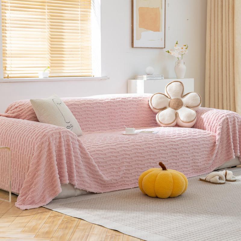 Зимнее толстое плюшевое полотенце для дивана можно расстелить или накрыть высококачественным простым кожаным чехлом, всеобъемлющим пыленепроницаемым чехлом из ткани, одеялом