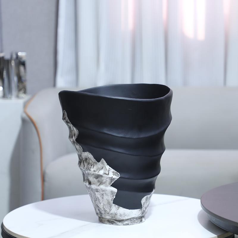 Creative Resin Vase Silver Geometric Spiral Flowerpot Stripes Flower Vase Flower Arrangement Accessories Home Decoration