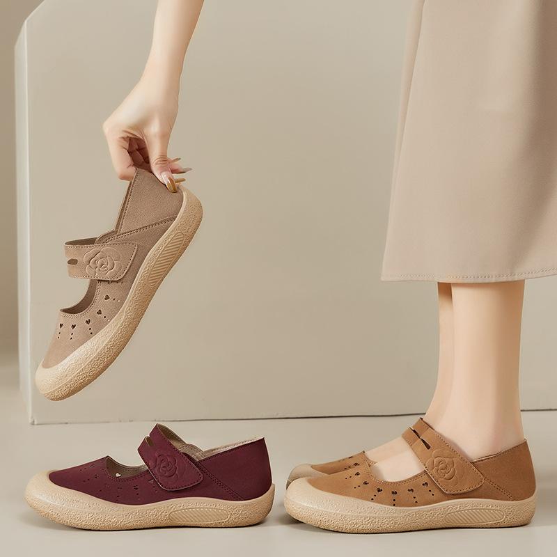 Soft Sole Sandals Outdoor Slippers for Women Cute Summer Shoes Beach Slipper Slip On Clogs