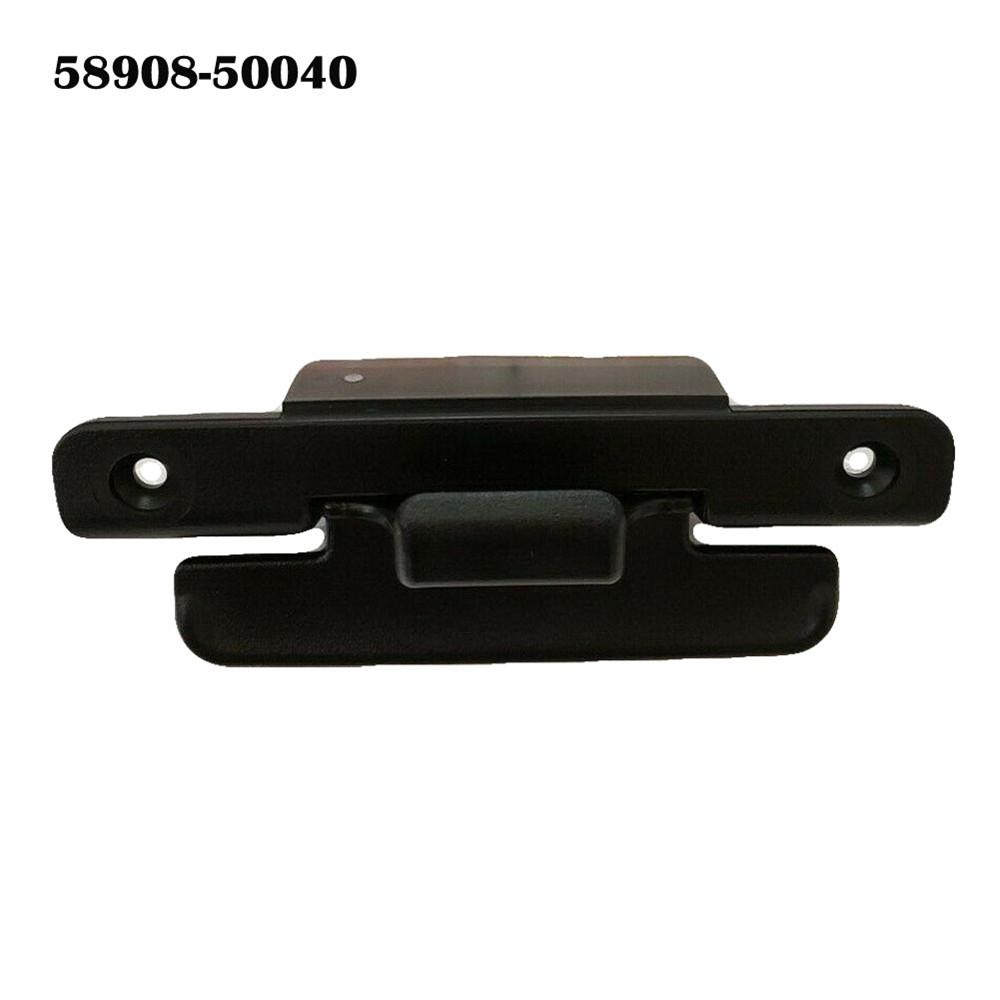 Защелка замка отсека центральной консоли для Lexus LS430 01-06 58908-50040