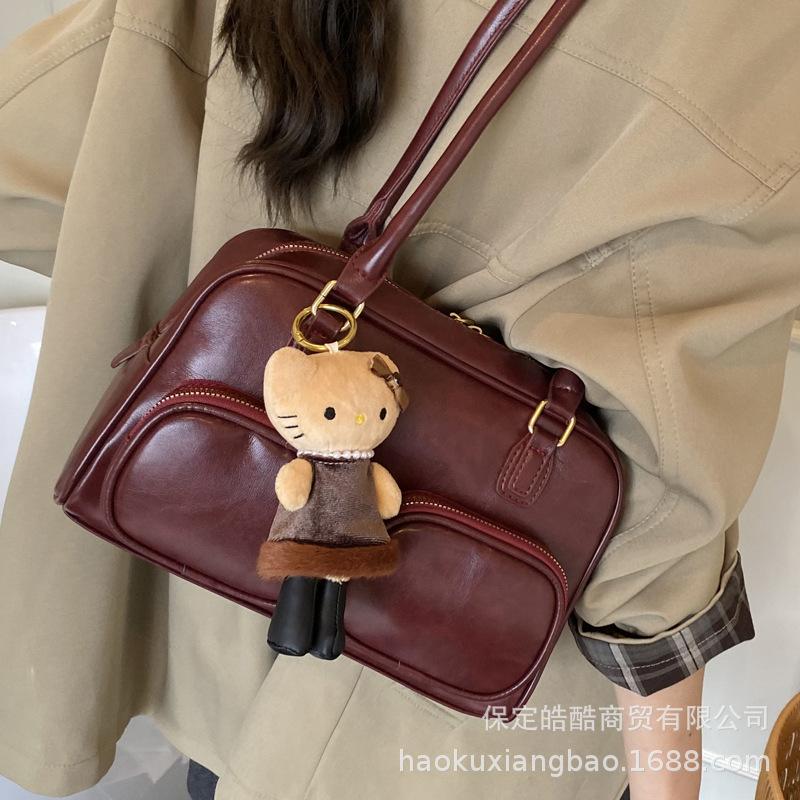 Сумка премиум-текстуры большой вместимости 2025 новая женская сумка осень и зима универсальная на одно плечо подмышечная сумка портативная сумка-подушка