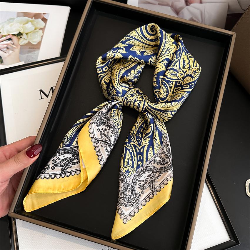 Summer 70Cm Print Square Scarf Checkered Thin Versatile Neckerchief Hair Tie Headscarf Women Wraps Hijabs Luxury Bufandas Poncho