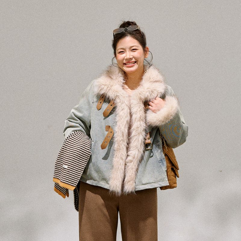 Zhang Daren's New Plus-Size Women's Clothing for Chubby Girls, Vintage Hong Kong Style Plush Denim Jacket and Flared Casual Pants Set