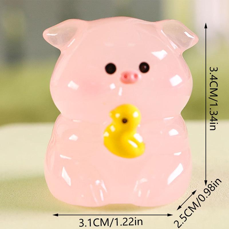 1Pcs Luminous Cartoon Pig Model Lovely Glow In Dark Display Stand Bookshelf Desk Decoration Micro Landscape Figure