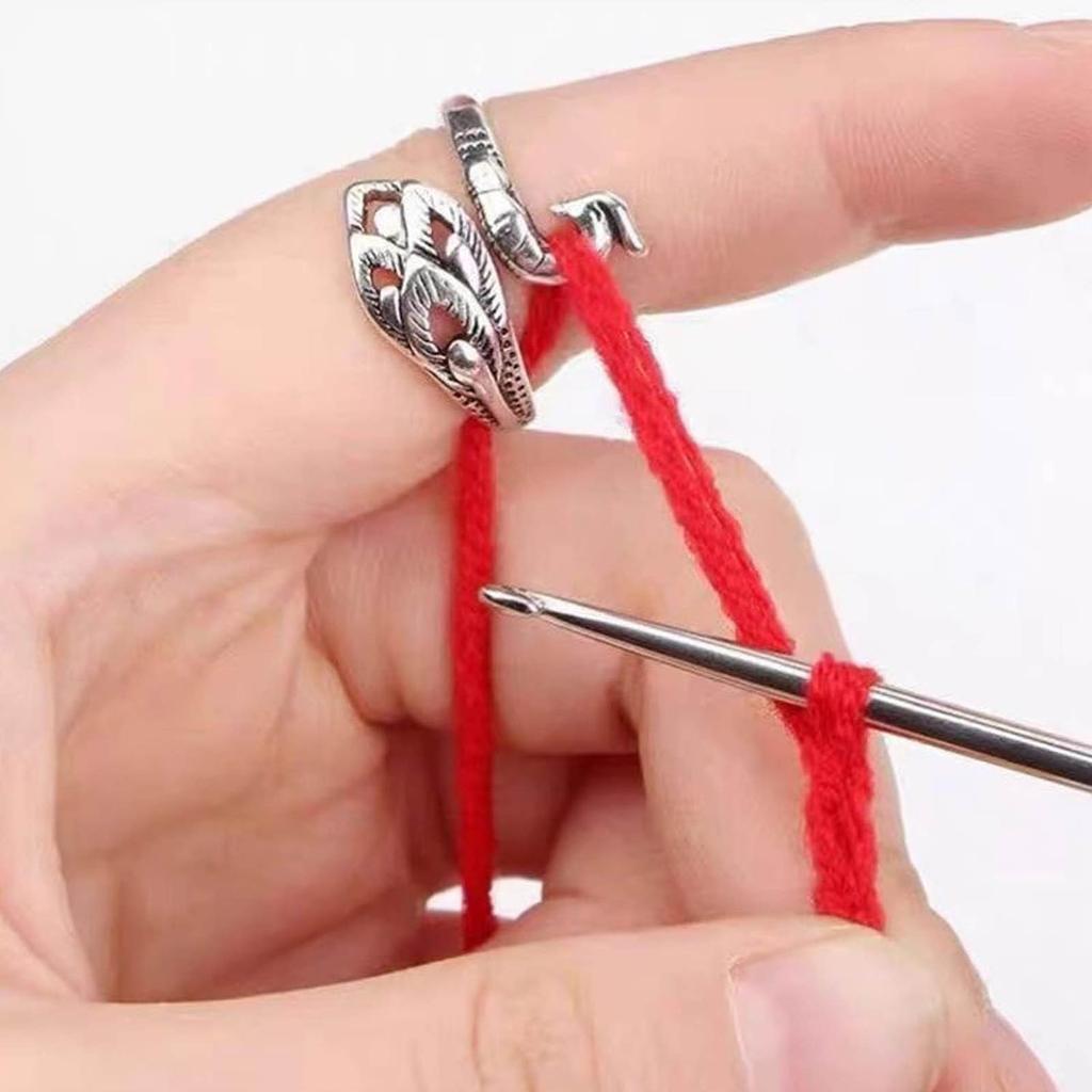 Adjustable Knitting Loop Crochet Loop Rings with Stiching Marker Open Finger Holder Rings for Faster Knitting Yarn Guide