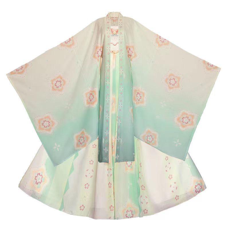 Традиционный и элегантный женский костюм ханьфу в стиле династии Тан на весну и лето