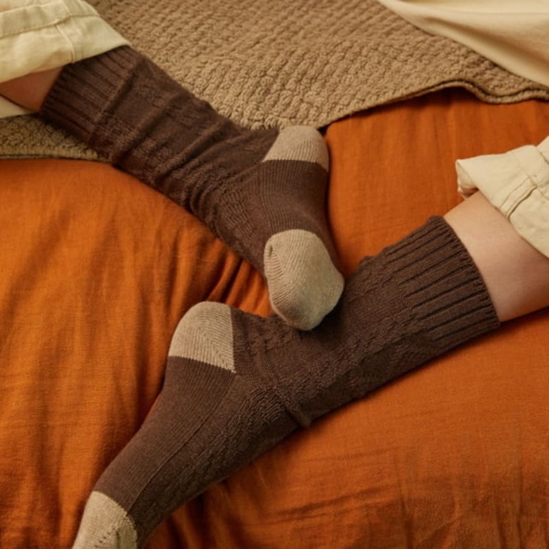 НОСКИ ПРИВЛЕКАТЕЛЬНОСТЬ кабель аргайл меланж коричневый