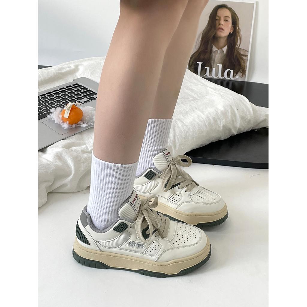 Student 2024 autumn retro board shoes casual women's shoes sports new versatile thick sole heightening white shoes women