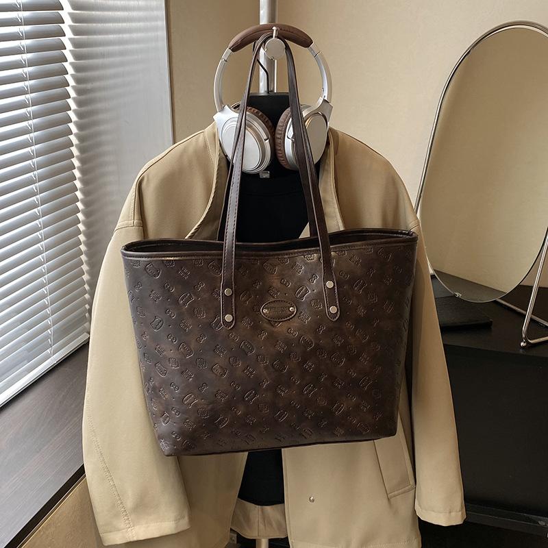 Retro tote bag women's large capacity 2025 new autumn and winter simple and versatile shoulder bag high-end sense work commuter bag