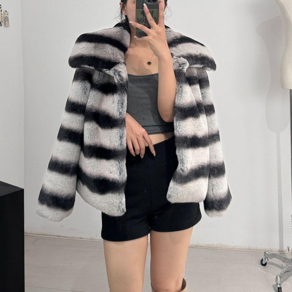 New Winter Warm Imitation Rex Rabbit Fur Chinchilla Fur Coat Ladies Fur Coat for Women