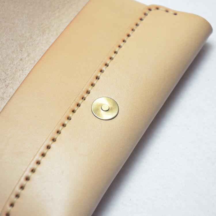 "25 Чехлов для очков из натуральной кожи - Контрастный цвет, Магнитная застежка, Коровья кожа растительного дубления, Ультратонкий дизайн"