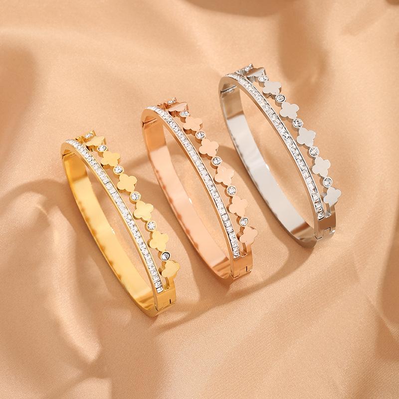 Four Leaf Clover Diamond Inlaid Bracelet Jewelry Titanium Steel Opening Bracelet Women's Gold Vacuum Plated Non Fading Bracelet