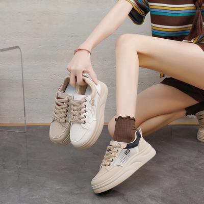 2025 летние новые корейские дышащие маленькие белые туфли полые повседневные туфли на толстой подошве универсальные туфли-кеды YB7306