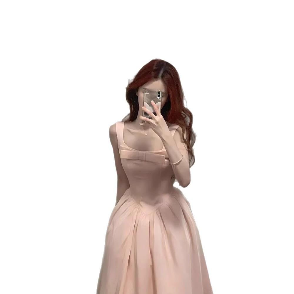 Французское розовое преппи вечернее платье А-силуэта с квадратным вырезом и завышенной талией