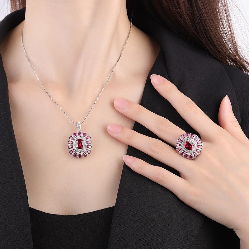 Ring Pendant Set Set Set With Simulation Sapphire Necklace Luxury Jewelry Two-Piece Set Ruby Diamond Ring