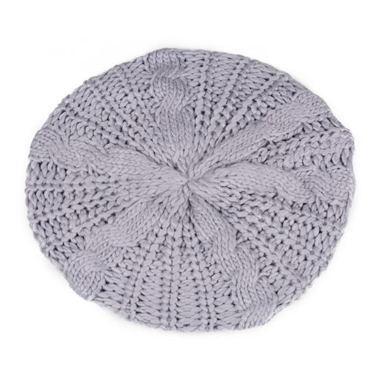 Женская осенне-зимняя шапка вязаная шапочка однотонная эластичная скрученная текстура держится