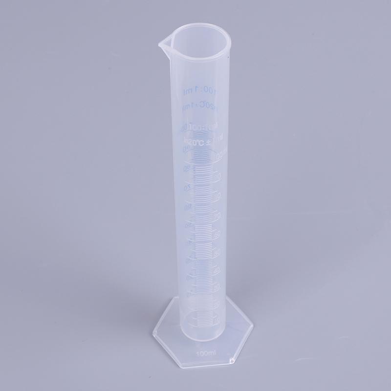 Измерительный цилиндр на 100 мл. Измерительный цилиндр с синей шкалой, устойчивый к кислотам и щелочам.