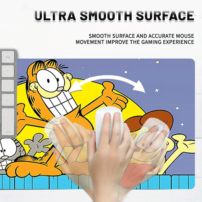 1Pc Garfield'S Cosmic Adventure Gaming Mouse Pad Keyboard Desk Mat Non-slip Rubber Lock Edge Waterproof Computer Mousepad for Office Home Decor Y187