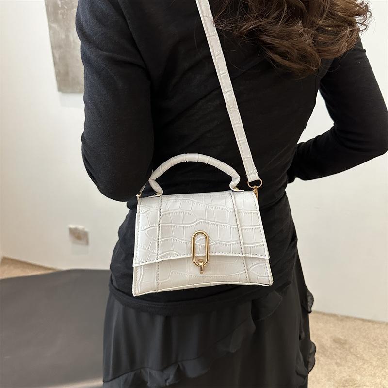 Niche Handheld Small Square Bag Fashionable Casual Women's Bag Summer New Crossbody Bag Trendy and Beautiful Shoulder Bag