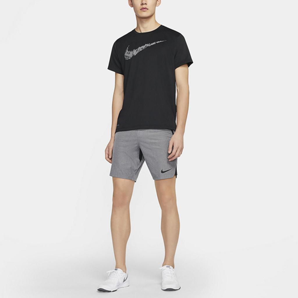 Nike Футболки Мужские Черные С Круглым Вырезом Умеренный Прямой Крой DD1622-010