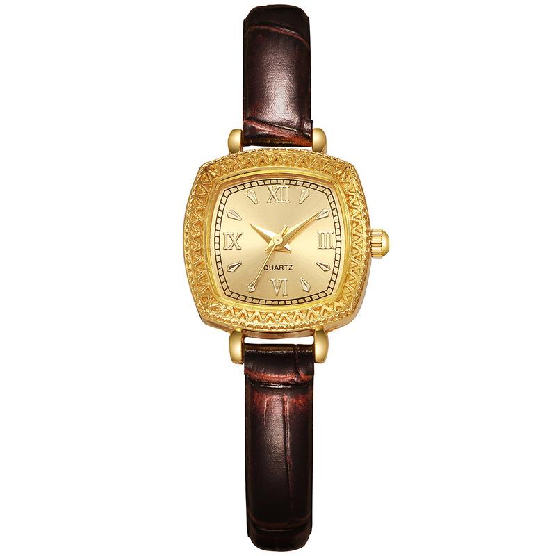 Women Quartz Watch Leather Strap Gold Square Vintage Engraved Small Size for Middle School Girl Female Watches Casual Lady Watch