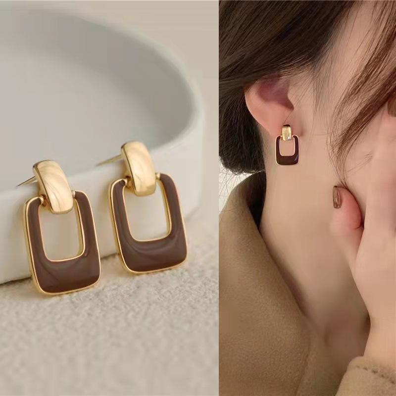 Autumn Winter New Brown Earrings Vintage Matte Drop Earrings for Women Metal Fashion Statement Dangle Earring Trend Jewelry