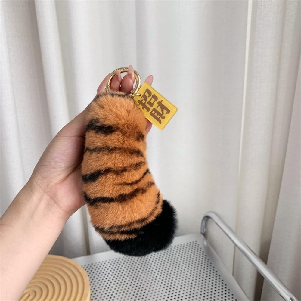 Rabbit Fur Big Cat Paw Keychain Stuffed Animal Tiger Tail Bag Charms Ornmant with Key Ring Fluffy Soft Plush Doll Pendant
