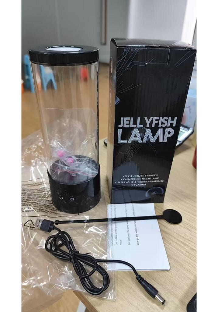 Светящийся USB-ночник «Медуза»: Семицветная светодиодная лампа-светильник с пультом дистанционного управления для домашнего декора