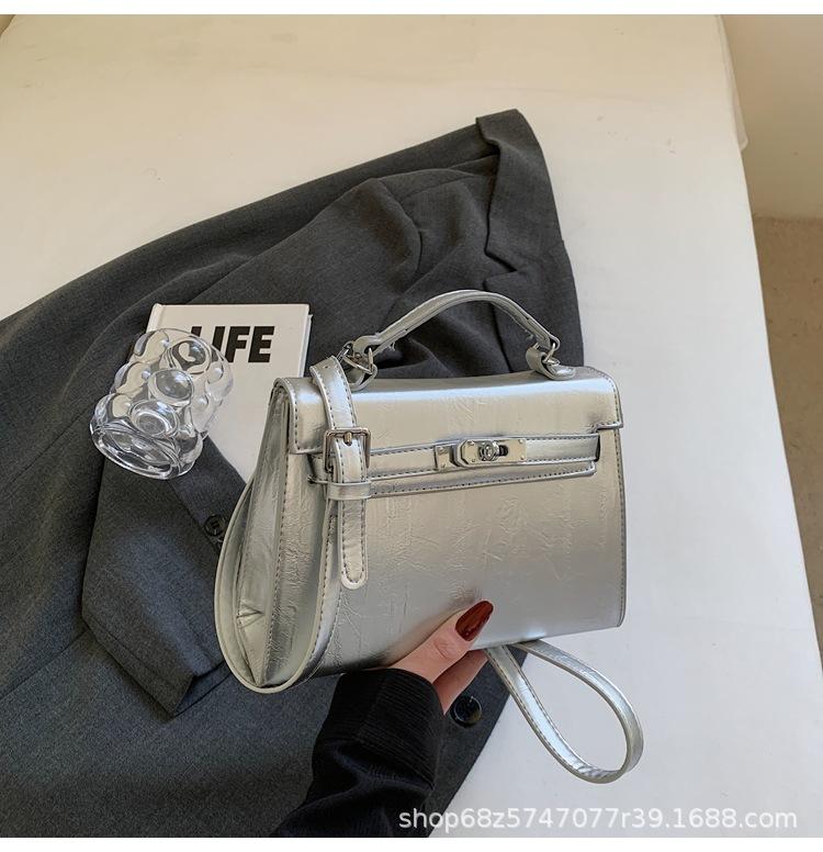 Korean Version of Fashion Niche Design Underarm Kelly Bag Women's 2025 New Early Spring Versatile Shoulder Messenger Bag