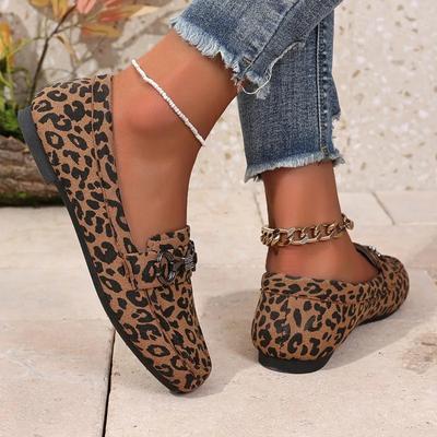 2025 Женская обувь Лоферы Женские балетки Уличные повседневные балетки Женская металлическая отделка Круглый носок Леопардовые Туфли больших размеров Женские