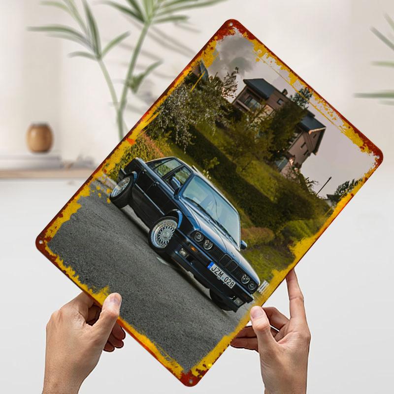 Классический синий спортивный автомобиль E на дороге Постер Индивидуальные винтажные металлические знаки Настенное искусство Ретро жестяная табличка для украшения гаража Игровой