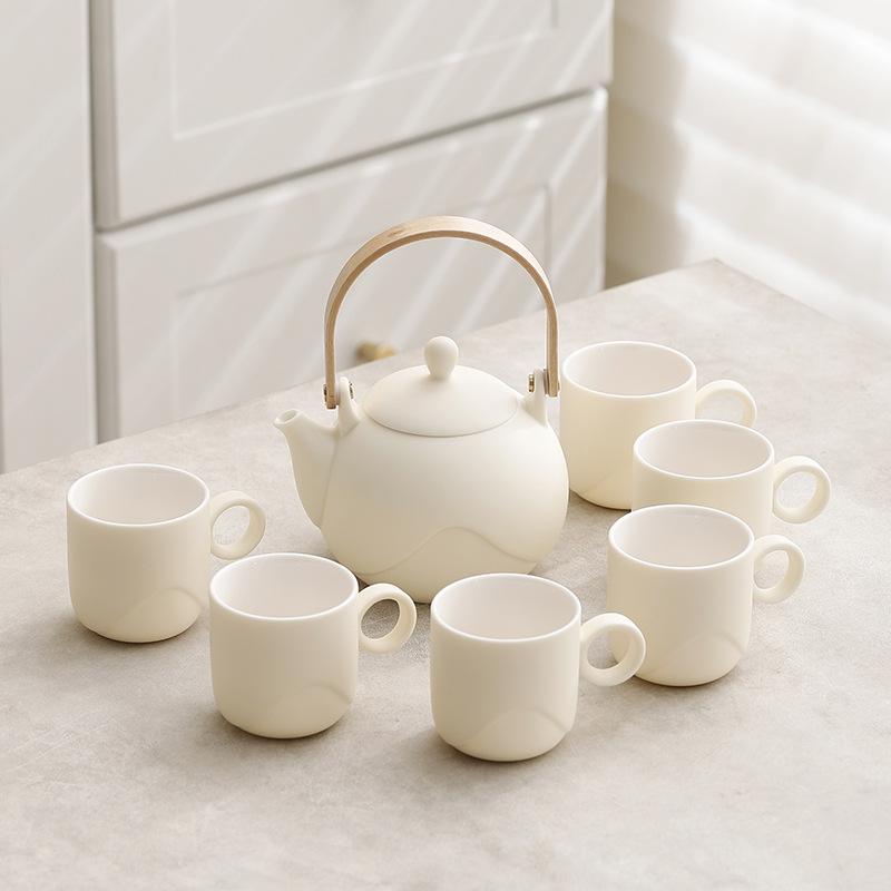 Modern Chinese Tea Set, 600ml Ceramic Beam Teapot with Stainless Steel Infuser and 6 Cups, Bamboo Handle Matte Teapots Hot Tea for Home Party