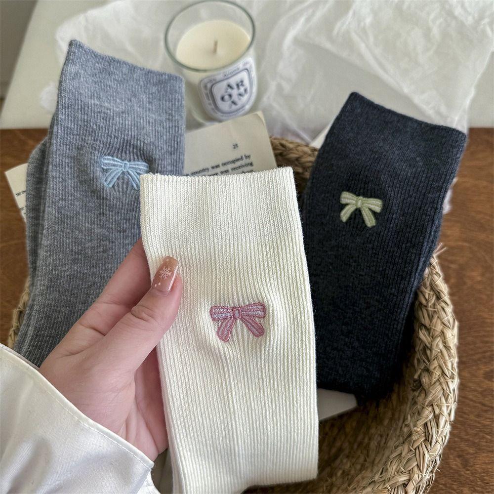 Seamless Women's Mid-Calf Socks Spring Autumn Slouchy Socks Embroidered Bow Socks  for Women Girls