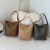 High-quality Tote Bag New Large-capacity Commuter Shoulder Bag for Women Retro Versatile Niche Bucket Bag