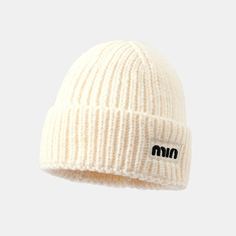 Новые осенне-зимние шапки для женщин Модная вязаная шерстяная шапка с надписями Однотонная универсальная студенческая теплая и холодная шапка