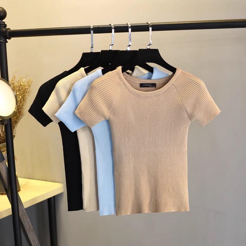 Классическая летняя женская приталенная трикотажная футболка с коротким рукавом и круглым вырезом 2025