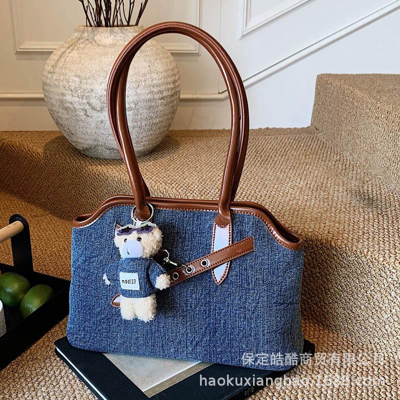 Джинсовая сумка женская большой вместимости 2025 новая осень и зима универсальная простая на плечо студентка класс поездки на работу сумка-тоут