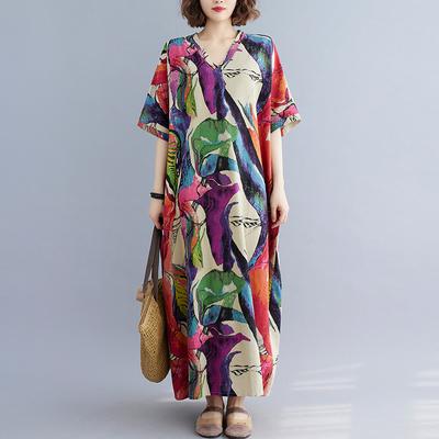 Летнее хлопково-льняное платье с принтом, V-образным вырезом и свободного кроя