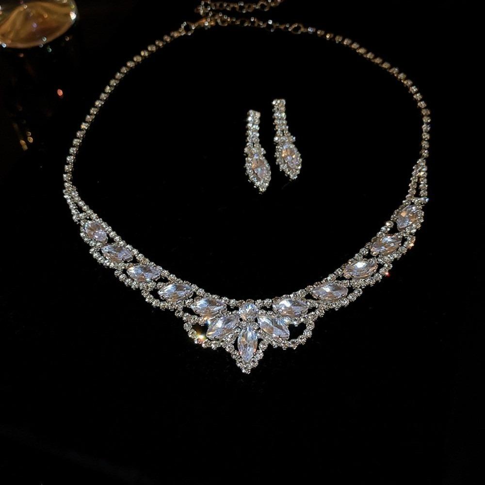 3Pcs U-Shaped Water Drop Pendant Necklace European Style Crystal Bride Jewelry Set Ladies Gift